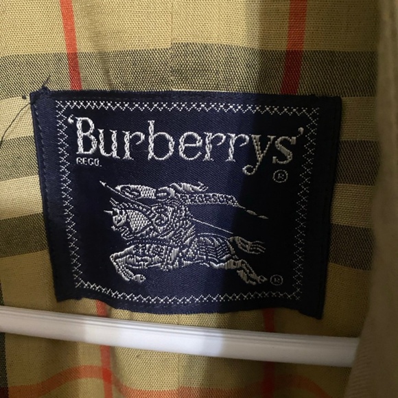 Vintage Burberry tan color size L - Picture 5 of 8